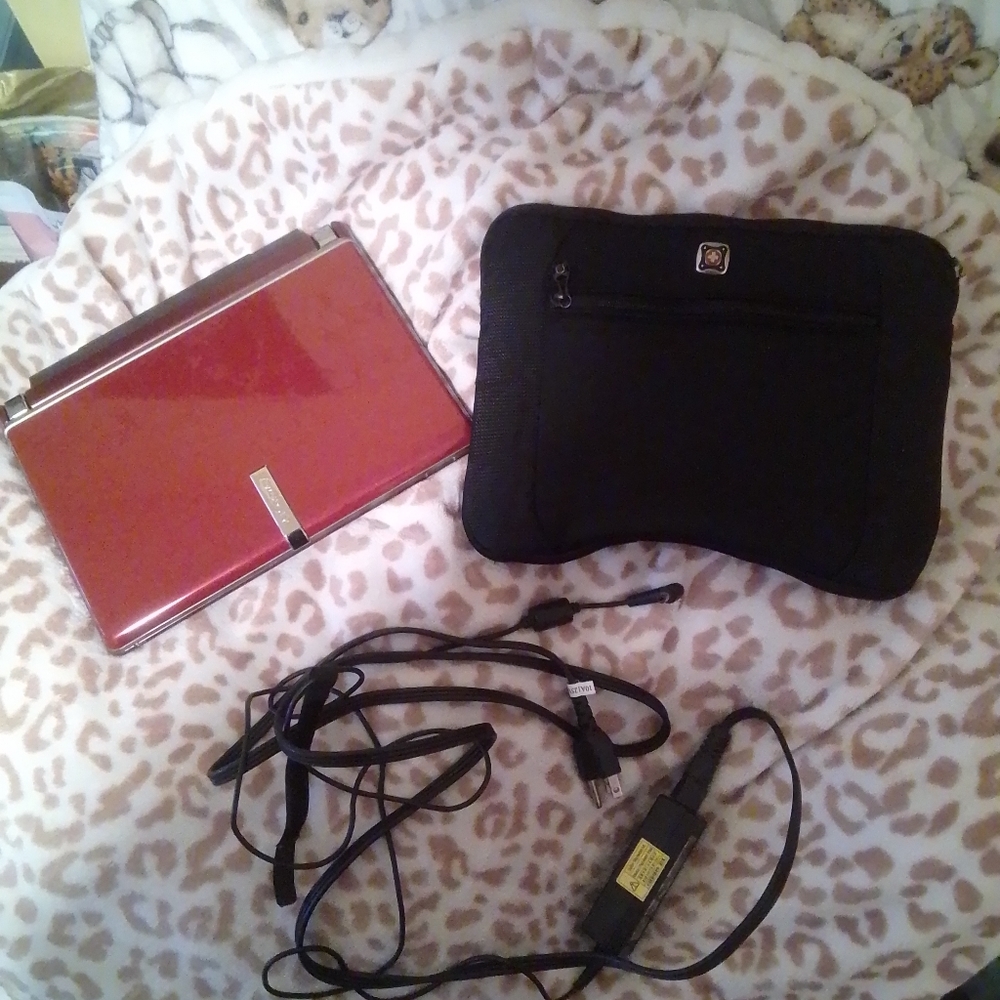 Red netbook with case & charger